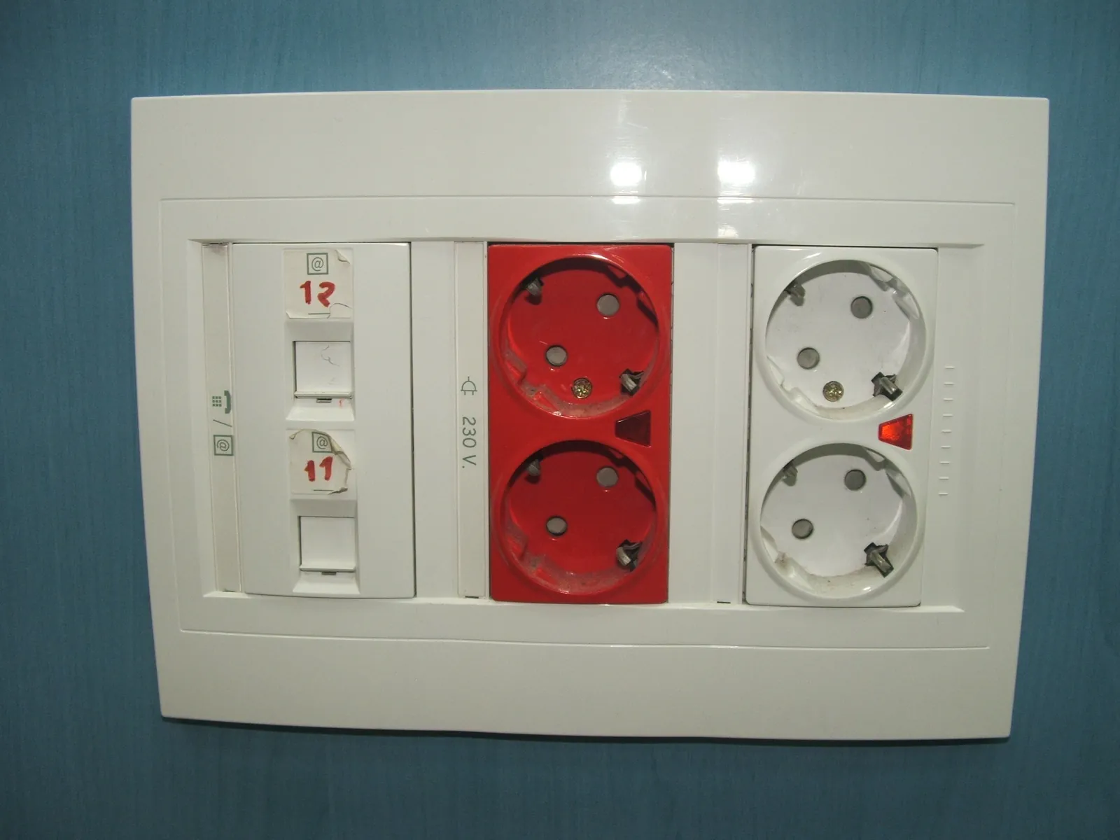 Reforma eléctrica de un piso antiguo: qué decidir